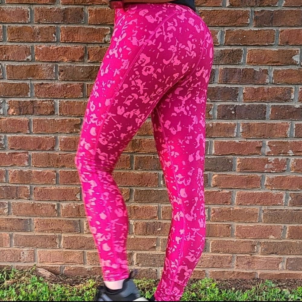 Brand New Fabletics High Waist Hot Pink Floral Compression Boost Legging